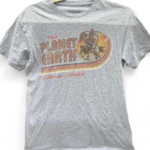 Grey Predator Planet Earth Tourist cotton t-shirt